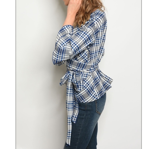 💰⬇️🌴WRAP TOP🌴 - Picture 3 of 3